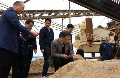 機(jī)制砂進(jìn)入“黃金時(shí)代”，機(jī)遇與挑戰(zhàn)并行，如何抓住機(jī)遇，你需要知道這四點(diǎn)！